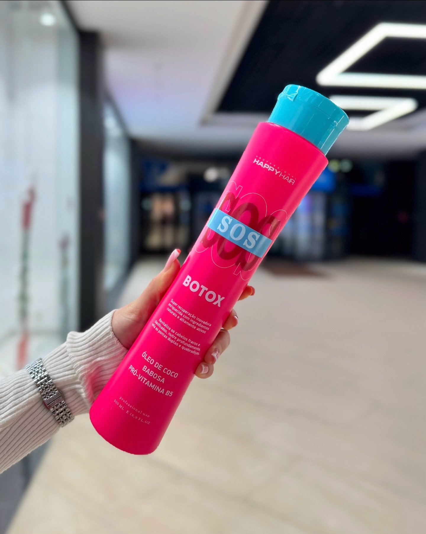 SOS BOTOX для восстановления волос💇🏽‍♀️

от HAPPY HAIR

👉🏼Для сильно поврежденных волос до 4 степени повреждения, поскольку применяется температурная обработка

Happy Hair SOS Botox обогащен натуральными и высокоактивными компонентами, обладает интенсивным кондиционирующим свойством

- восстанавливает
- оживляет слабые и поврежденные волосы
- глубоко питает, запечатывает секущиеся и ломкие концы

⚠️Очень ВАЖНО: перед использованием встряхивайте бутылку/банку

Приобрести состав можно: 

- на нашем островке в Тринити по адресу Янки Купалы, 87📍
- в центре города, по адресу Октябрьская, 4📍

Или заказать онлайн 💌